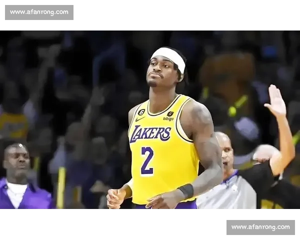 湖人对阵湖人全场回放解析经典攻防与关键时刻再现赛场风云与球星表现